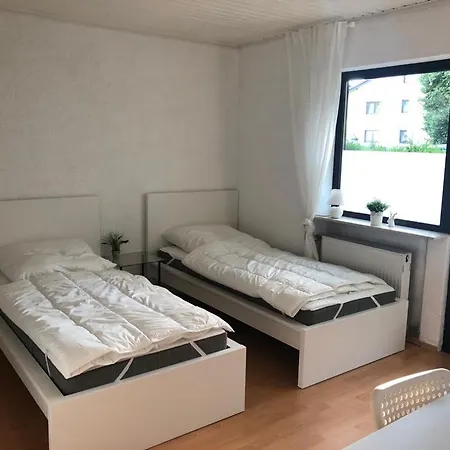 Platzhirsch * Mücke